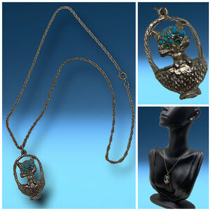Vintage 1970's Kitten in Basket Silver Tone Necklace Green Rhinestone Eyes